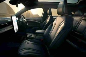 مقاعد فورد موستنج ماخ E 2021