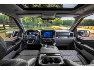 مقصورة فورد F 150 2021