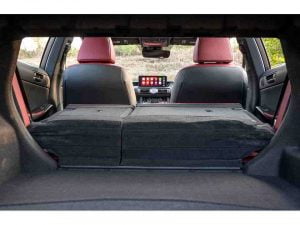 صندوق لكزس IS 2021