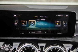 شاشة مرسيدس بنز A كلاس 2021 1