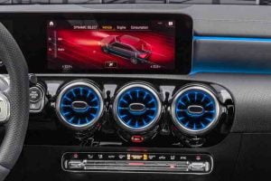 شاشة مرسيدس بنز A كلاس 2021