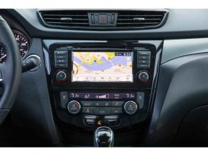 شاشة نيسان روج سبورت 2021