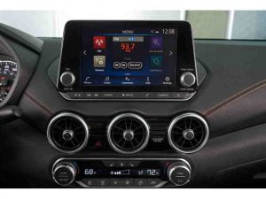 شاشة نيسان سنترا 2021 1