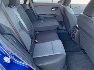 مقاعد نيسان روج 2021 1