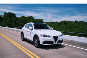 ألفا روميو ستيلفيو 2021