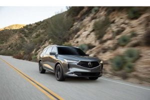 اكيورا MDX 2022