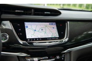 شاشة كاديلاك XT6 2021