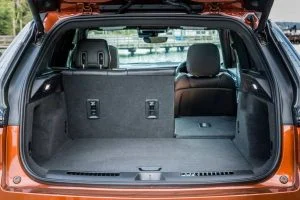 صندوق كاديلاك XT4 2021 1