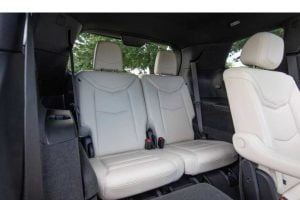 مقاعد كاديلاك XT6 2021 1