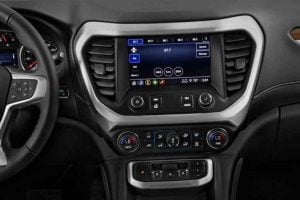 شاشة جي إم سي أكاديا 2021 1