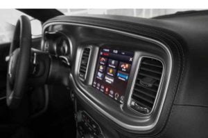 شاشة دودج تشارجر 2021