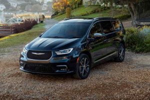 كرايسلر باسيفيكا 2021