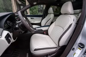 مقاعد إنفينيتي QX50 2021 1