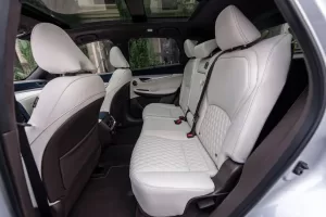 مقاعد إنفينيتي QX50 2021