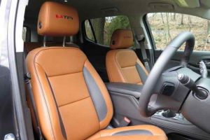 مقاعد جي إم سي أكاديا 2021