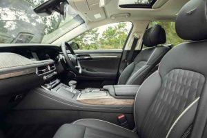 مقاعد جينيسيس G90 2021 1