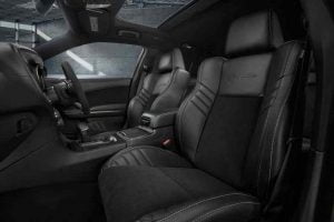 مقاعد دودج تشارجر 2021