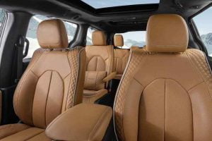 مقاعد كرايسلر باسيفيكا هايبرد 2021 1