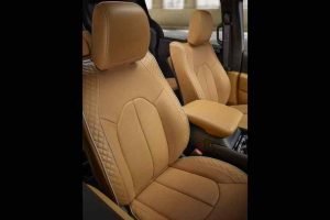 مقاعد كرايسلر باسيفيكا هايبرد 2021