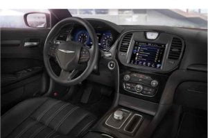 مقصورة كرايسلر 300 2021