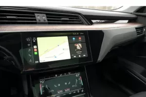 شاشة أودي E ترون 2022