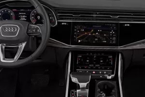 شاشة أودي Q8 2022