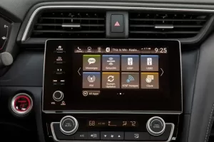 شاشة هوندا إنسايت 2022