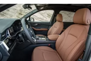 مقاعد أودي Q7 2022 1