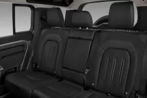 مقاعد لاند روفر ديفندر 2021 1