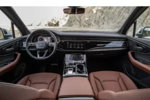 مقصورة أودي Q7 2022