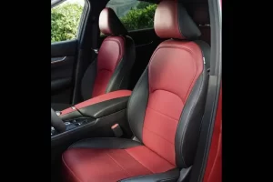 المقاعد الأمامية لسيارة إنفينيتي QX55 2022