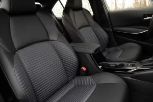 مقاعد تويوتا كورولا 2022 الأمامية