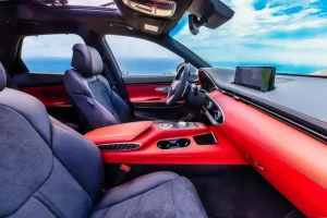 المقاعد الأمامية لسيارة جينيسيس GV70 2022