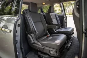 مقاعد الصف الثاني لسيارة هوندا أوديسي 2022