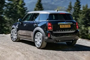 خلفية ميني كوبر كانتري مان 2022