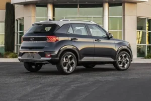 جانب هيونداي فينيو 2022