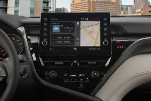 شاشة تويوتا كامري 2022