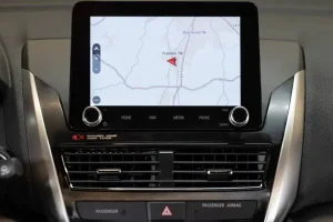 شاشة ميتسوبيشي إكليبس كروس 2022