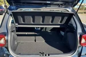 صندوق تحميل هيونداي فينيو 2022 مع طى المقاعد الخلفية