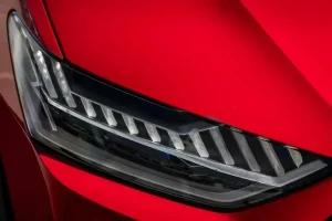 الكشاف الأمامي لسيارة أودي A7 2022