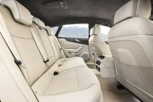 المقاعد الخلفية لسيارة أودي A7 2022