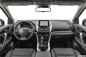 مقصورة ميتسوبيشي إكليبس كروس 2022