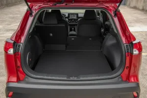 صندوق تحميل تويوتا كورولا كروس 2022‎‎ مع طي المقاعد الخلفية