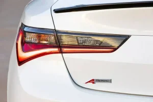 الكشاف الخلفي لسيارة أكيورا ILX 2022‎