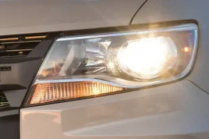 الكشاف الأمامي لسيارة شيفروليه كولورادو 2022‎‎