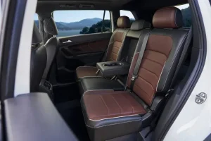 المقاعد الخلفية لسيارة فولكس فاجن تيجوان 2022‎‎