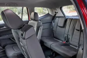 مقاعد الصف الثالث لسيارة فولكس واجن تيرامونت 2022‎‎