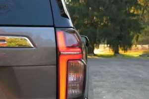 مصابيح شيفروليه تاهو 2022‎‎ الخلفية