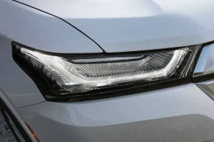 مصابيح شيفروليه ترافيرس 2022