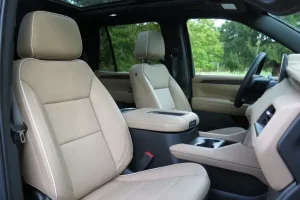 مقاعد شيفروليه تاهو 2022‎‎ الأمامية